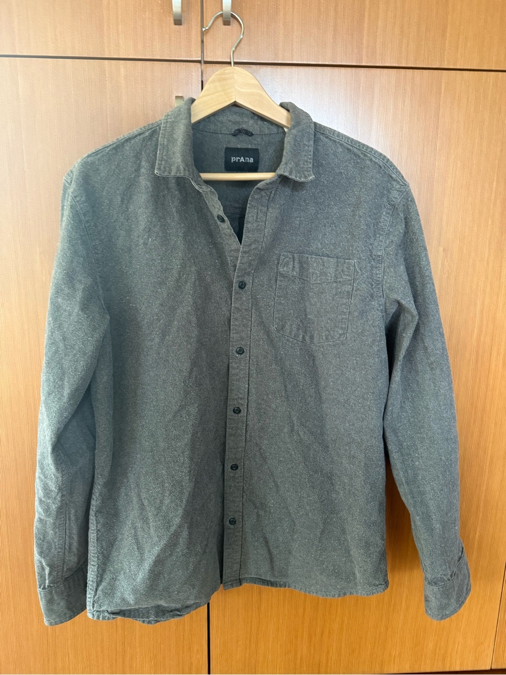 Prana Men's Charcoal Hemp blend Button-Down Long Sleeve Shirt